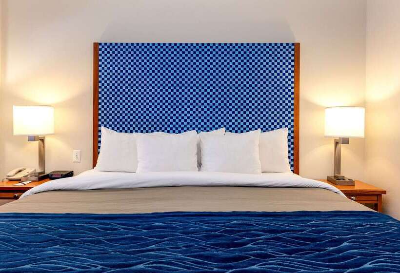 فندق Spark By Hilton Savannah Airport