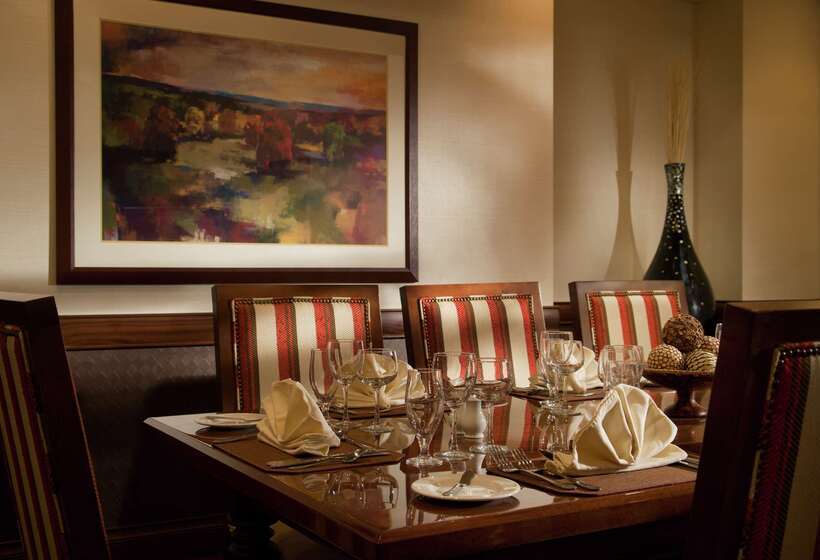 Otel Doubletree By Hilton Cincinnati Airport