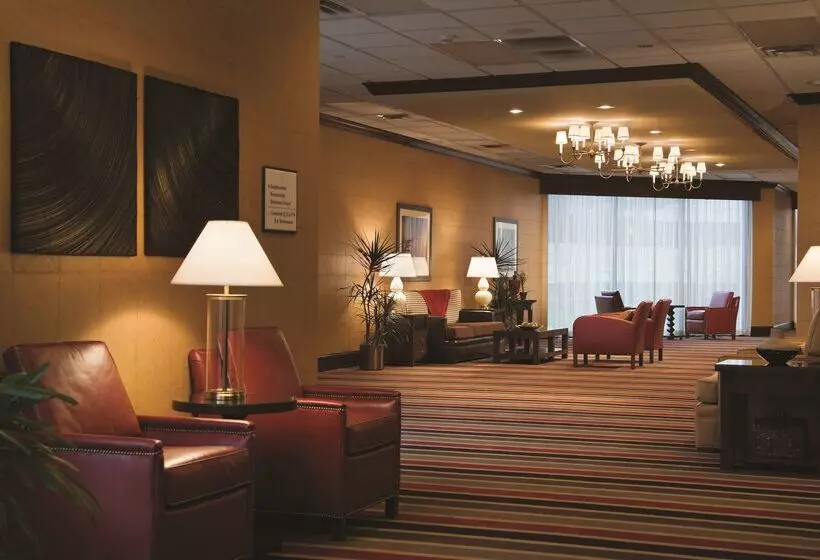 酒店 Doubletree By Hilton Cincinnati Airport