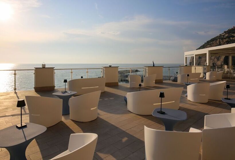 ホテル Giosue  A Mare Sorrento