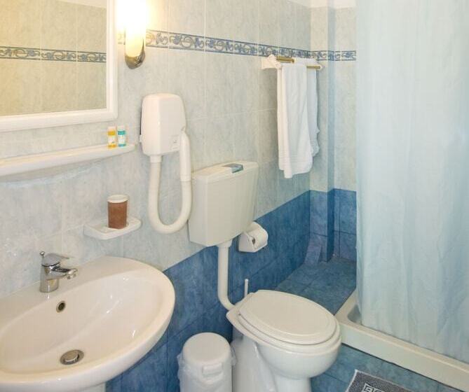 בית מלון כפרי Glaros