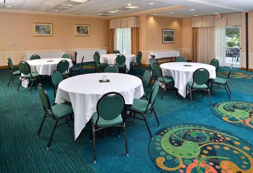 هتل Hilton Garden Inn Columbia