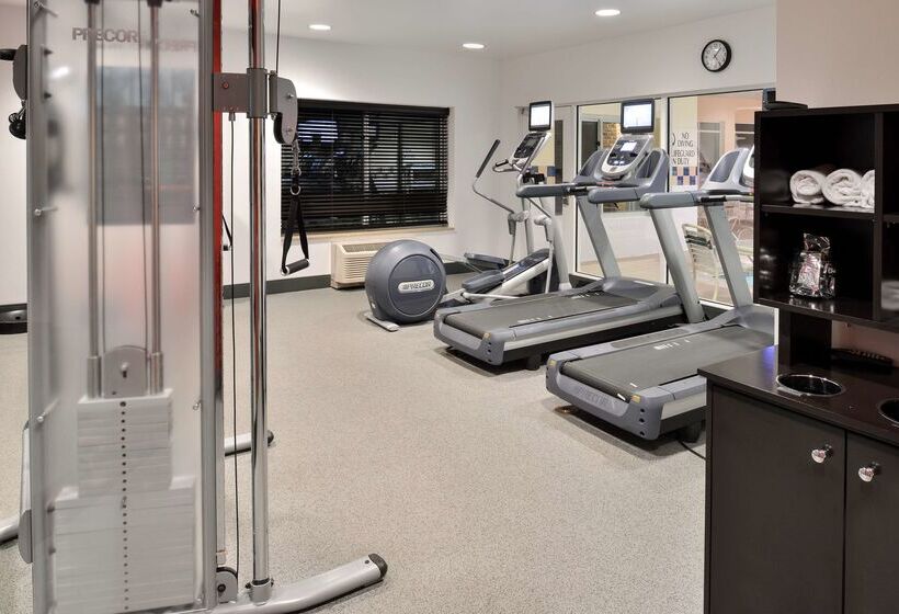 בית מלון כפרי Hilton Garden Inn Columbia