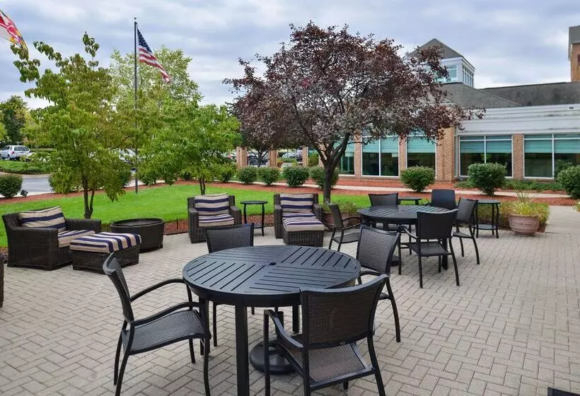 هتل Hilton Garden Inn Columbia