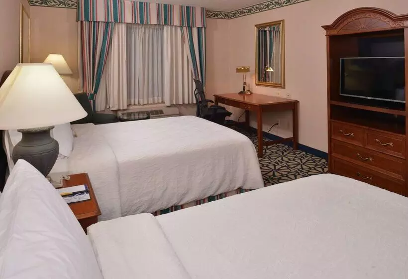 هتل Hilton Garden Inn Columbia