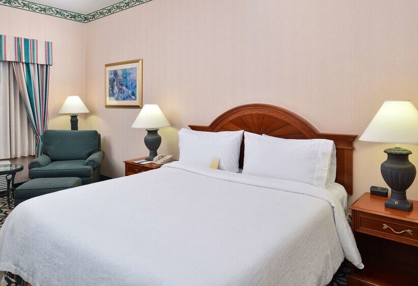 בית מלון כפרי Hilton Garden Inn Columbia