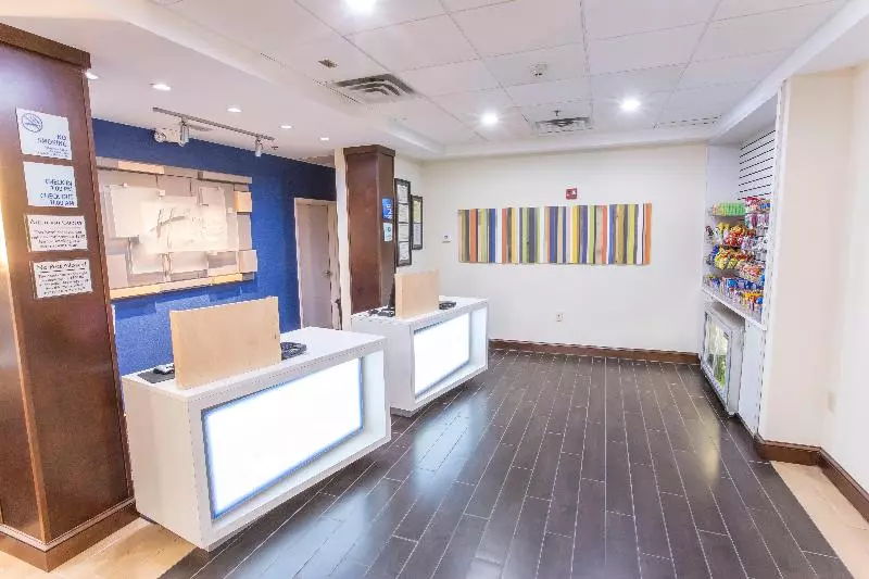 Holiday Inn Express Hotel & Suites Mcdonough, An Ihg