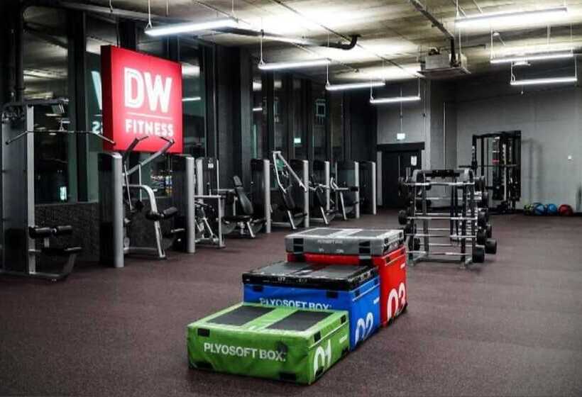 Hotel Holiday Inn Express Cheltenham Town Centre, An Ihg