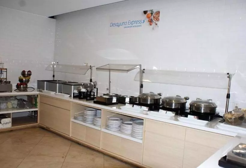 ホテル Holiday Inn Express Mexico Santa Fe By Ihg