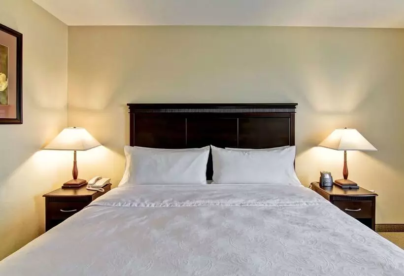 Отель Homewood Suites By Hilton Sudbury