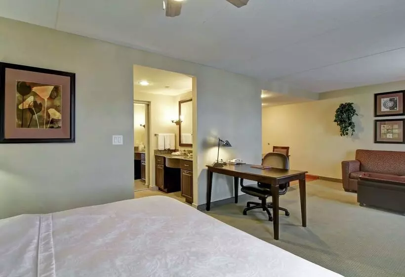 Отель Homewood Suites By Hilton Sudbury