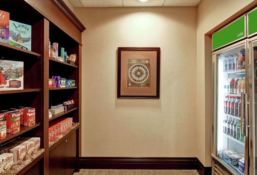 ホテル Homewood Suites By Hilton Sudbury