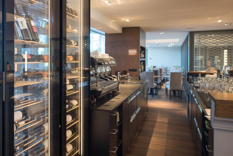 בית מלון כפרי Illuster  Urban & Local