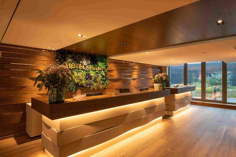 בית מלון כפרי Illuster  Urban & Local