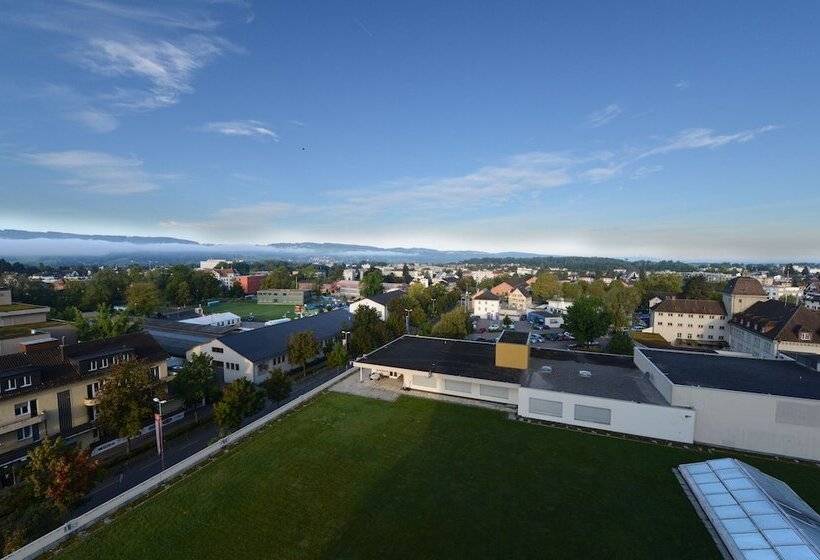 בית מלון כפרי Illuster  Urban & Local