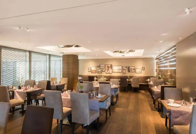 Hotel Illuster Urban & Local