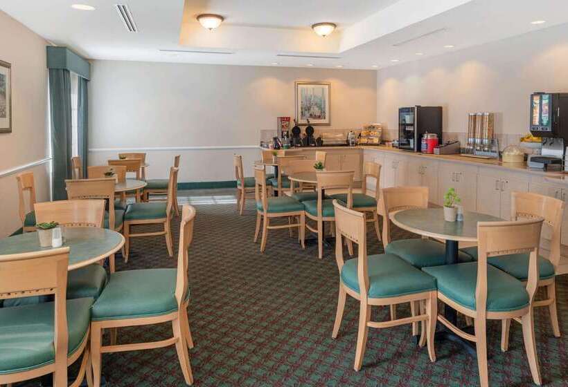 호텔 La Quinta Inn And Suites Fort Myers I75