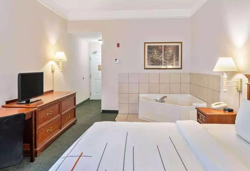 هتل La Quinta Inn And Suites Fort Myers I75