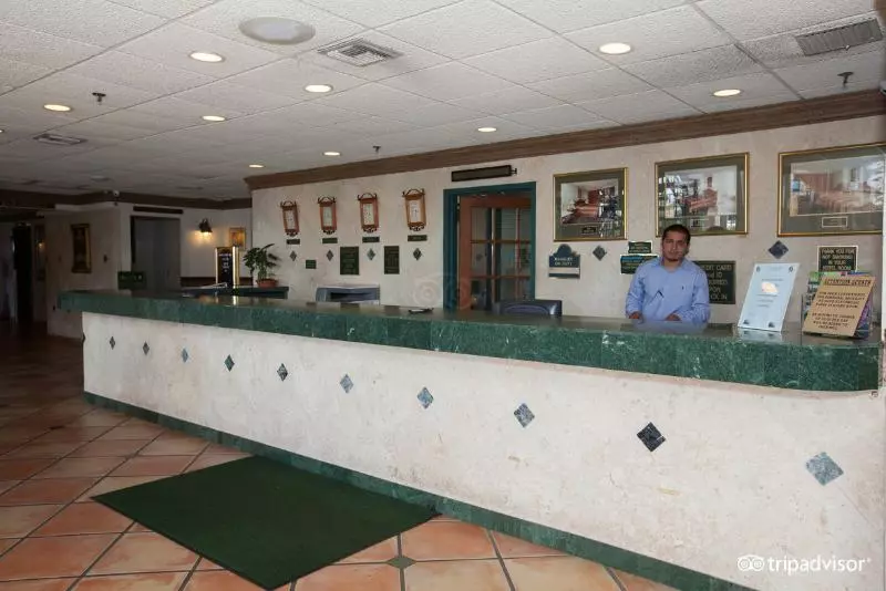 ホテル Miami Gardens Inn & Suites