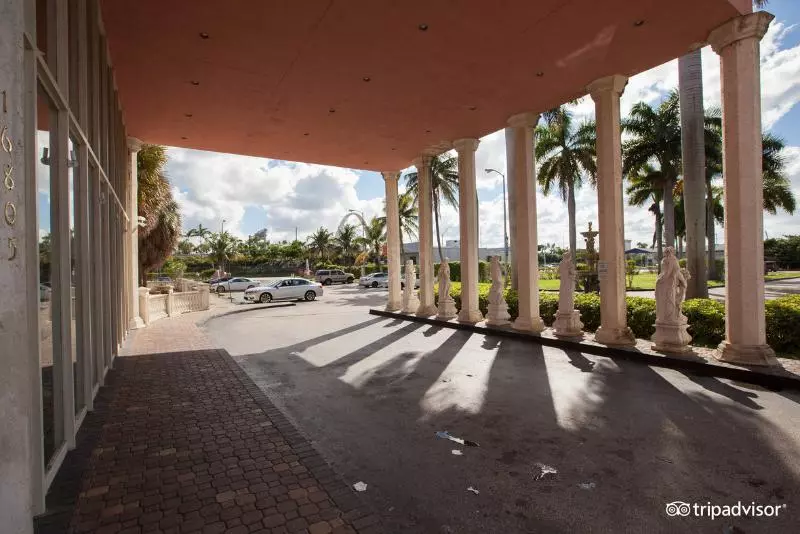 ホテル Miami Gardens Inn & Suites