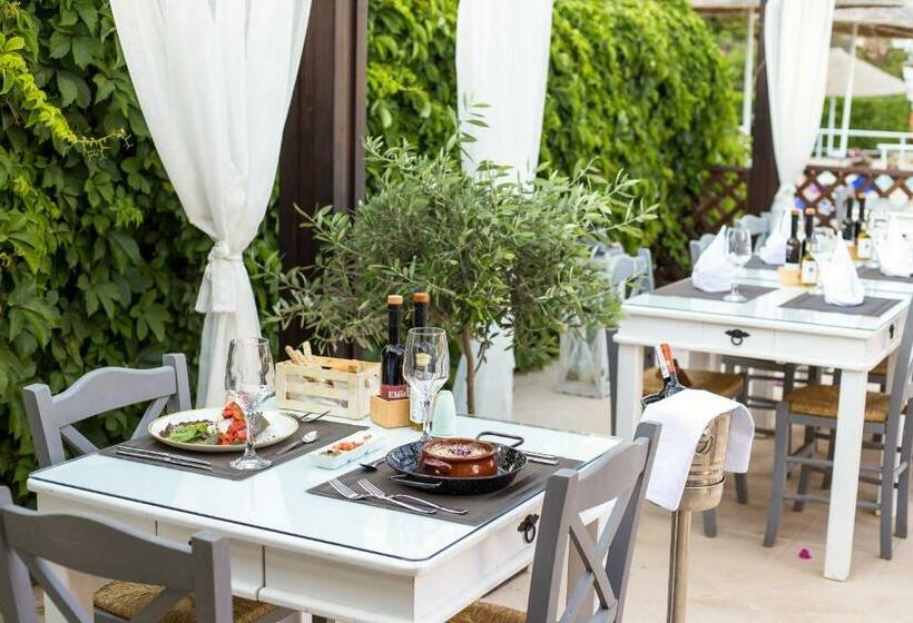 فندق Pegasos Deluxe Beach