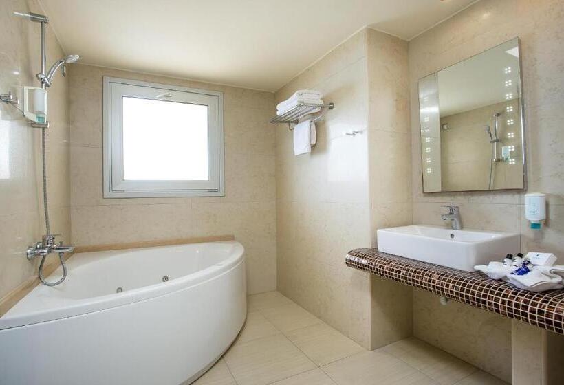 فندق Pegasos Deluxe Beach