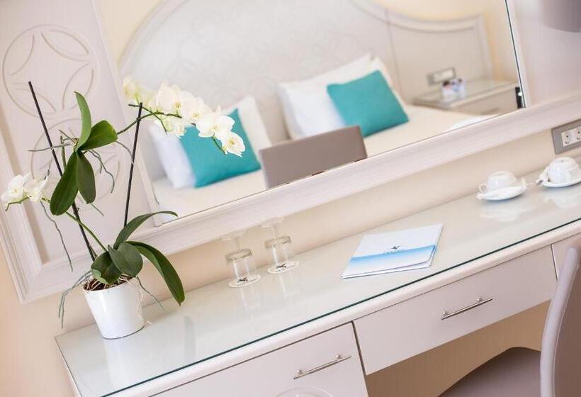 فندق Pegasos Deluxe Beach