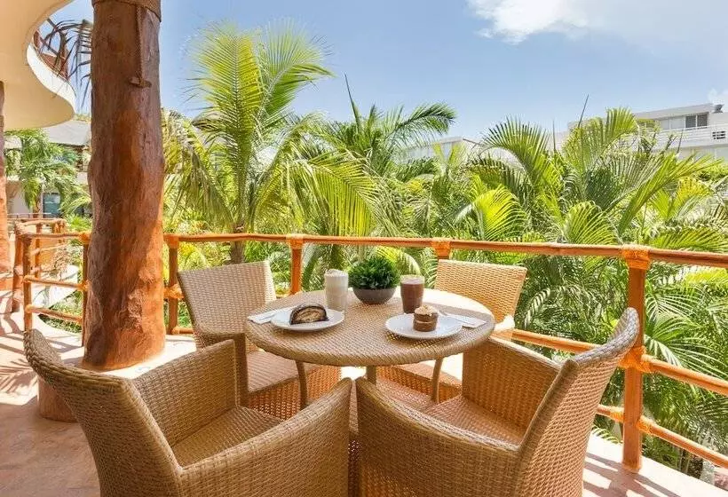 Porto Playa Condo Hotel And Beach Club