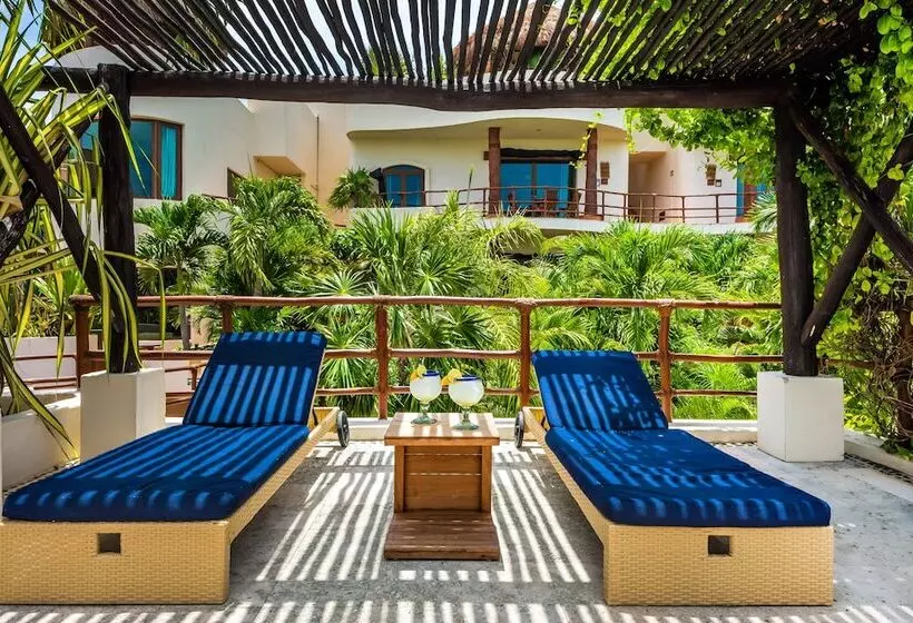 Porto Playa Condo Hotel And Beach Club