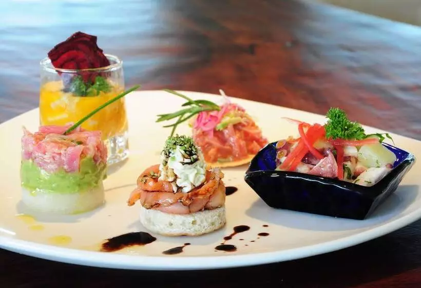 Porto Playa Condo Hotel And Beach Club