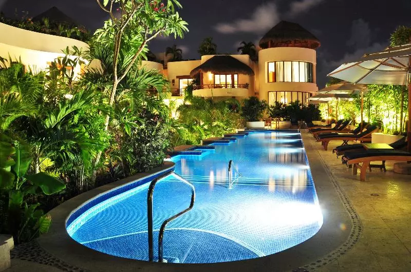 Porto Playa Condo Hotel And Beach Club