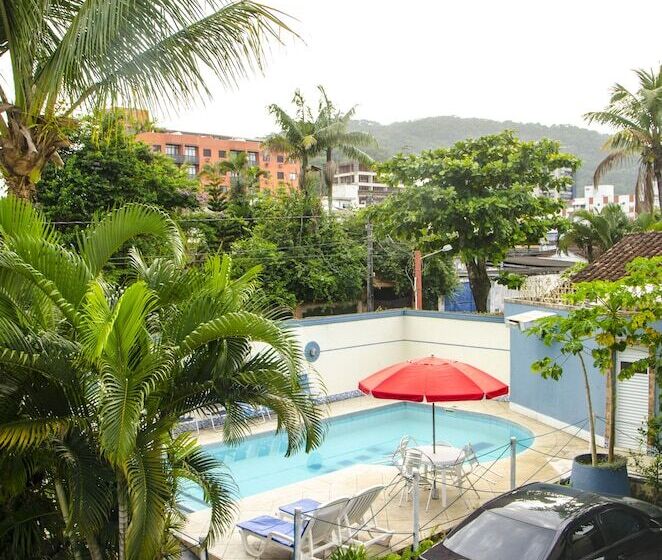 ホテル Iracemar Piscina Aquecida