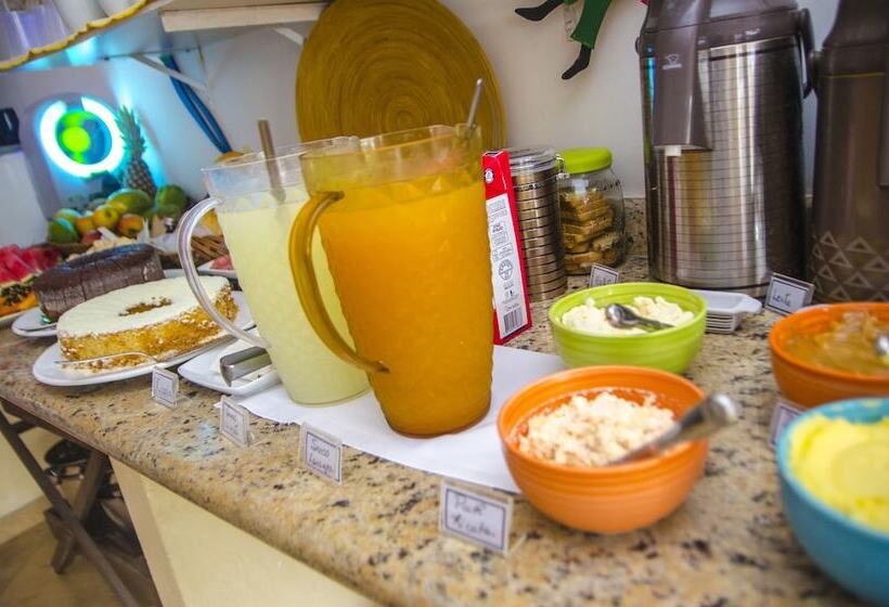 ホテル Iracemar Piscina Aquecida