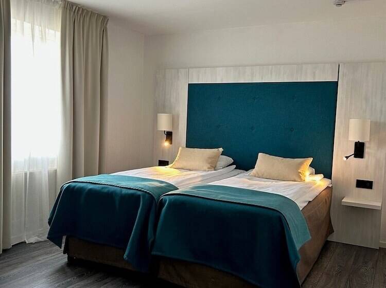 هتل Sturup Airport