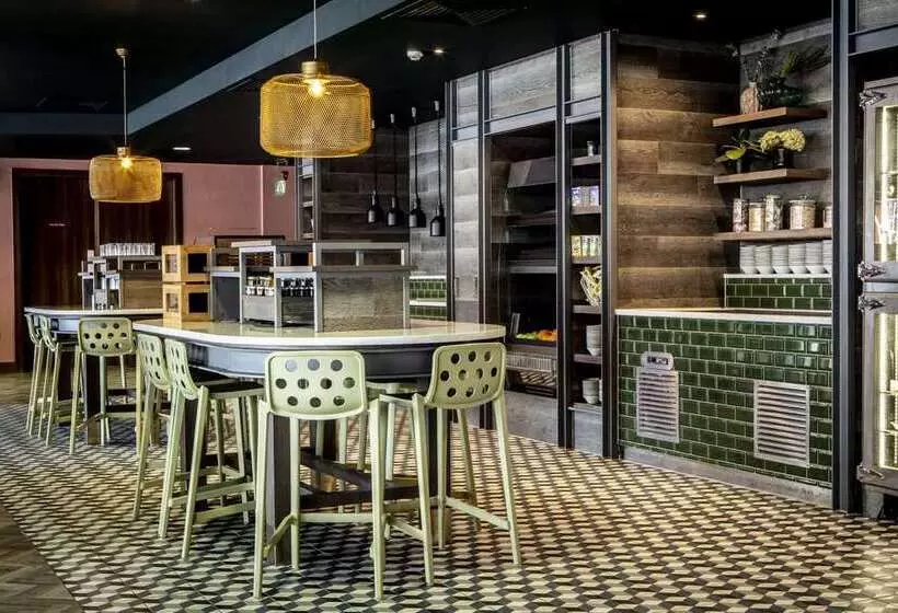 ホテル Waterfront Southport