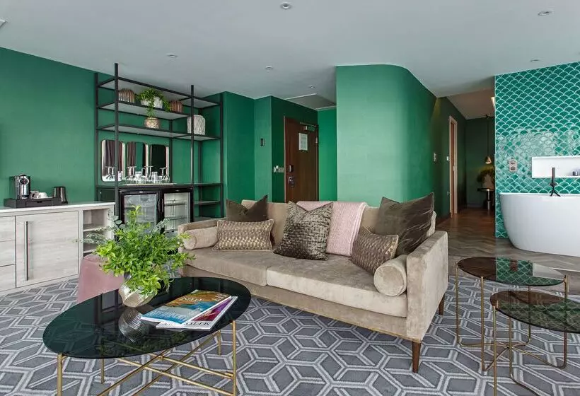 ホテル Waterfront Southport