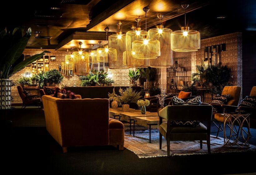 فندق Waterfront Southport