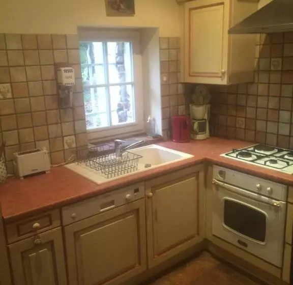 ベッドアンドブレックファースト Château De Villars