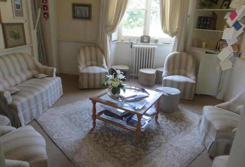 مبيت وإفطار Demeure Les Montys