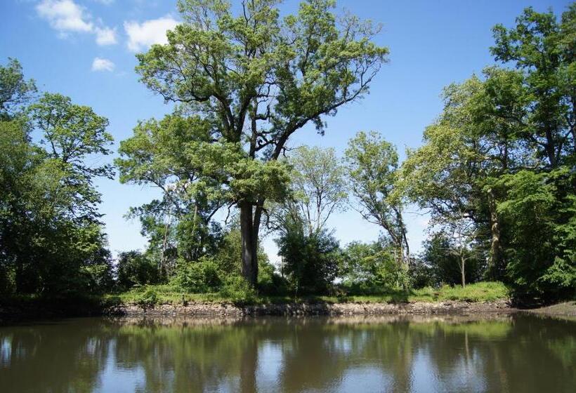 مبيت وإفطار Demeure Les Montys