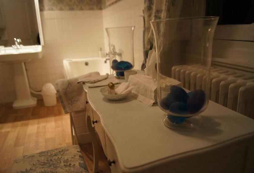 مبيت وإفطار Demeure Les Montys