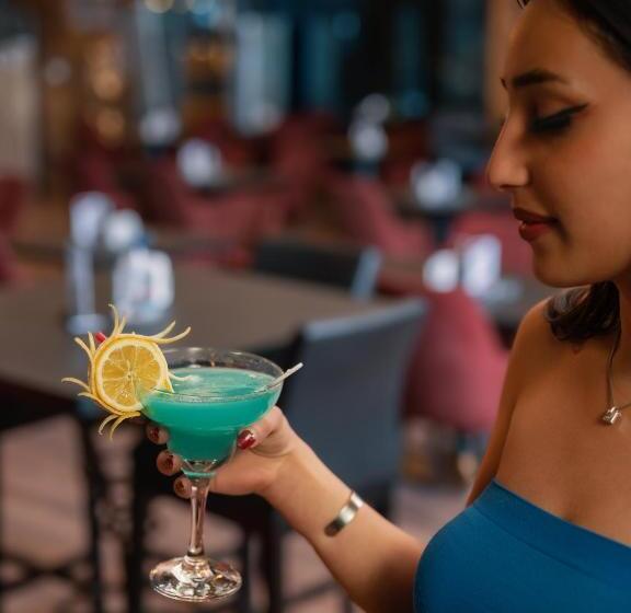 هتل Ramada By Wyndham Erbil Gulan Street