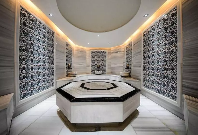 هتل Ramada By Wyndham Erbil Gulan Street