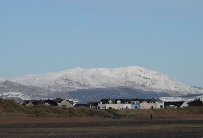 Sea View Cottage Lake District Coast, Haverigg
