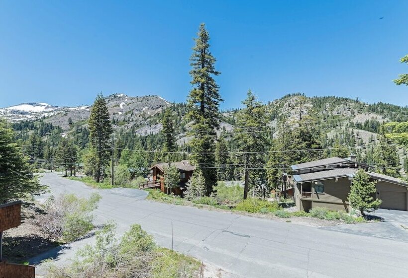 Alpine Meadows Cabin
