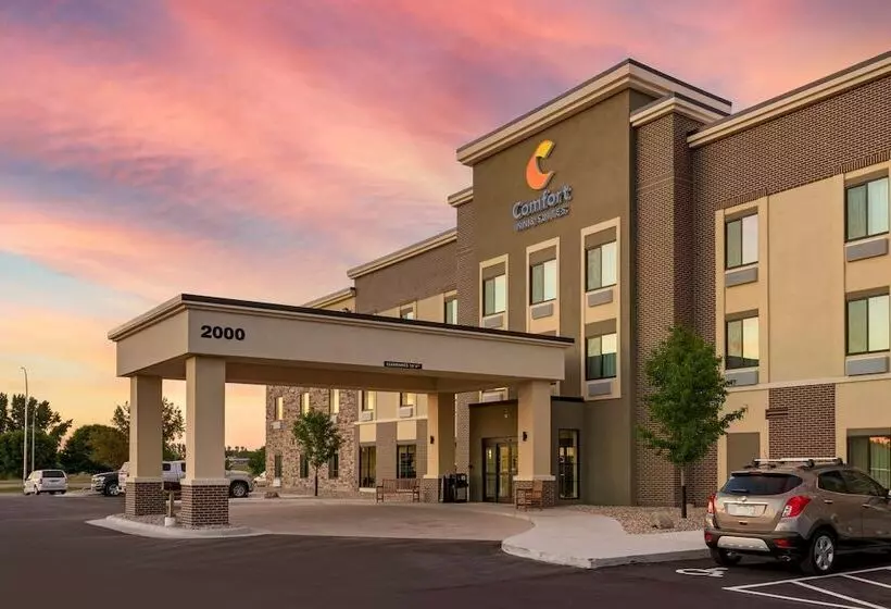 Hotelli Comfort Inn & Suites
