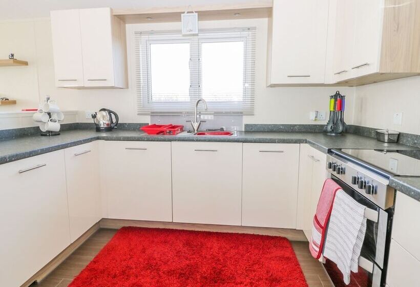 Hotel Superb Detached Lodge Located On Skipsea Sands