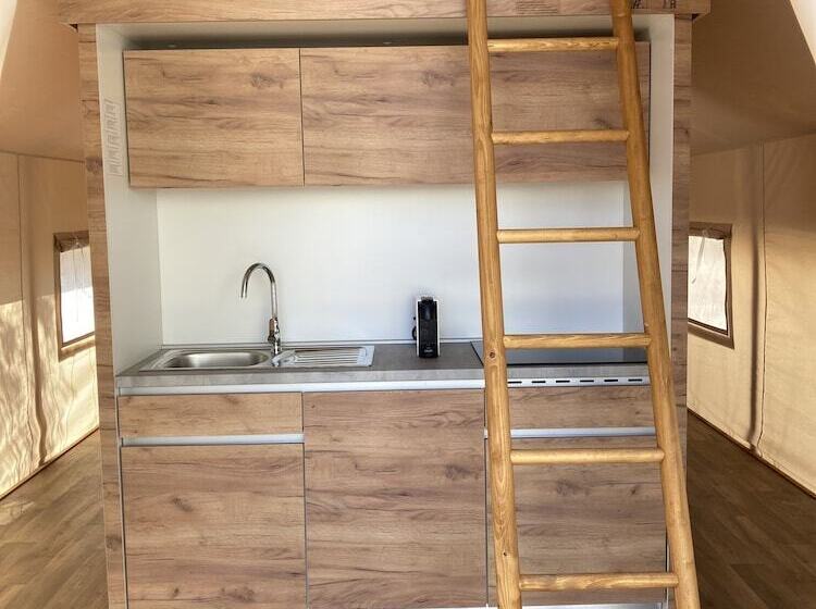 هتل Wecamp Cabo De Gata