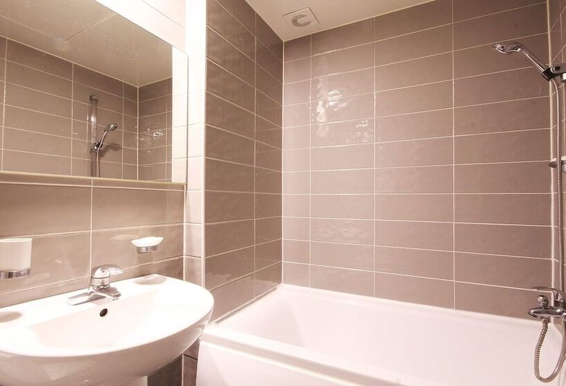 مُتل Busan Deokcheon Coco