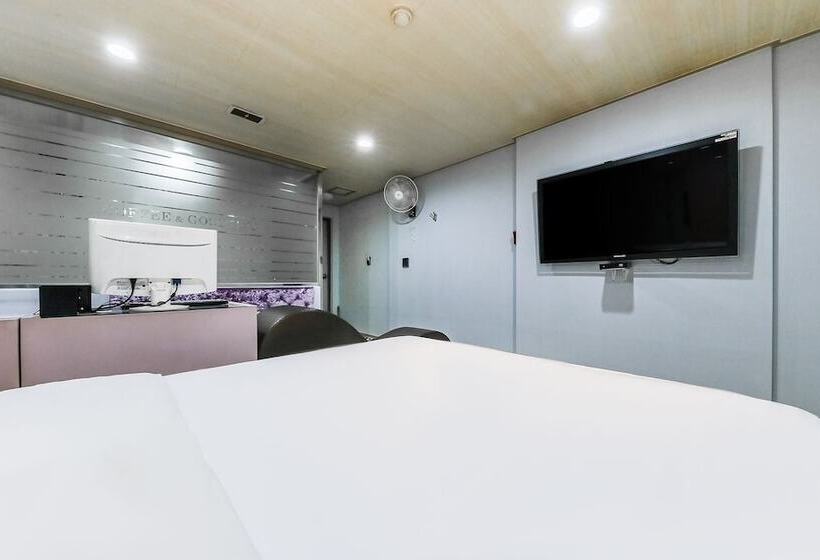 Motell Daejeon Seonhwa Coffee And Good Time